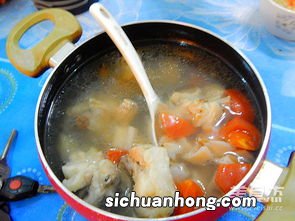 炖海鲈鱼放什么菜好