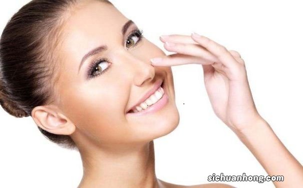 鼻子长黑头怎么办?怎么祛除鼻子上的黑头?