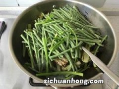 土豆芹菜咸菜怎么做好吃