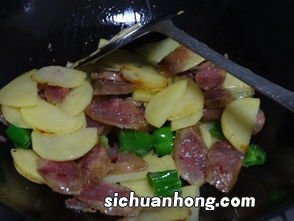 土豆腊肠怎么做好吃吗