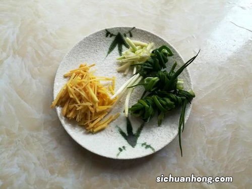 嫩豆腐放鱼汤里煮多久