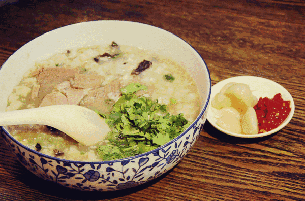 羊肉泡馍是什么菜市