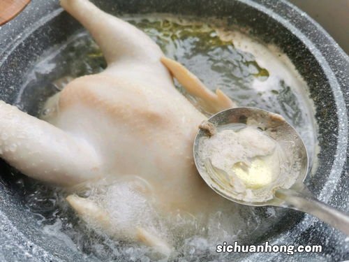 炖鸡一般放什么参