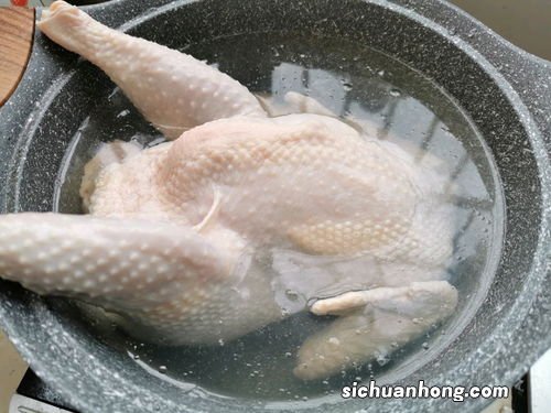 炖鸡一般放什么参