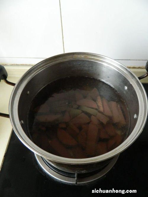 蒜苗炒鸭血怎么做好吃