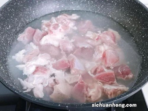 猪芯煲冰糖有什么功效