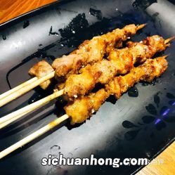 烤羊肉串为什么用碳