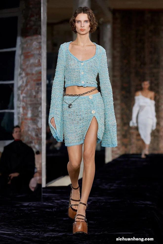 时髦软糯针织衫,降温天“随便穿穿”