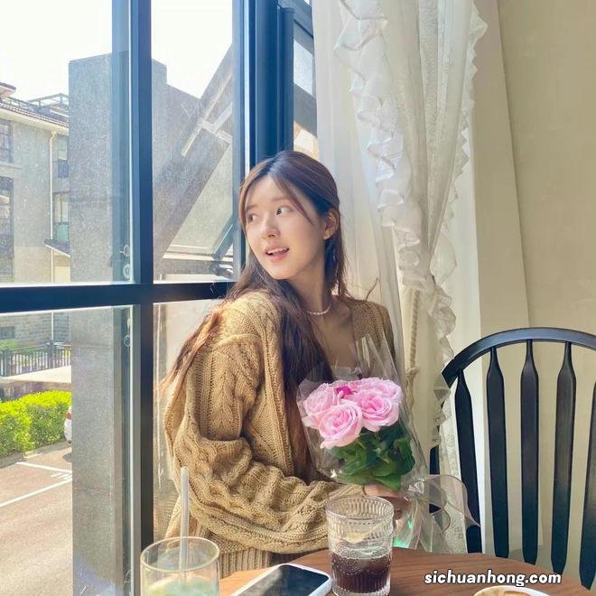 时髦软糯针织衫,降温天“随便穿穿”