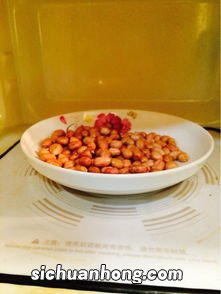 微波炉炸花生米多久