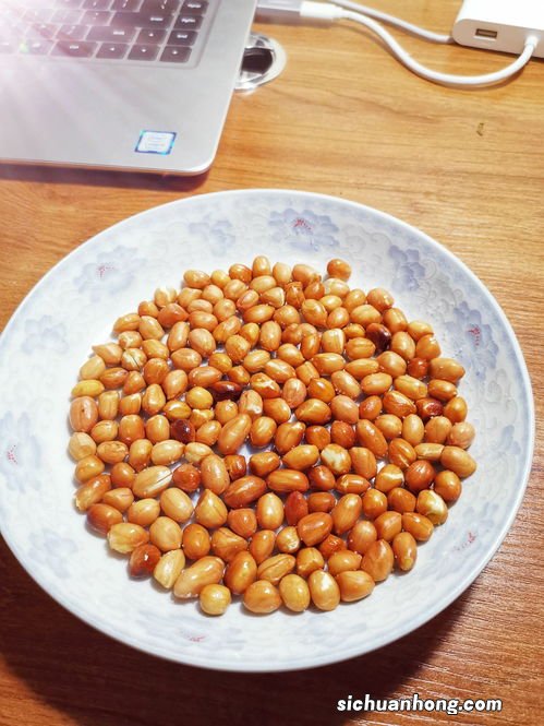微波炉炸花生米多久