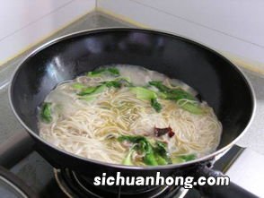 青菜牛排面条怎么做