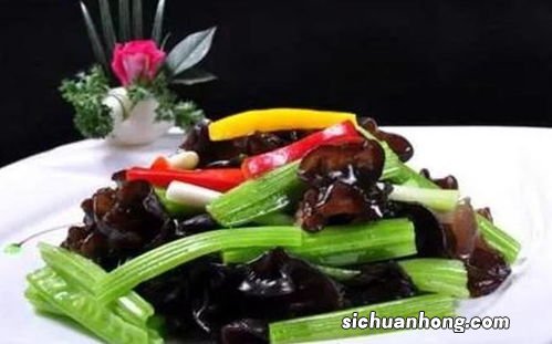 芹菜木耳怎么炒好吃吗