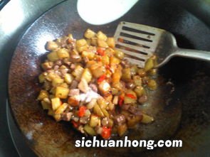 茄子牛肉煲怎么做好吃吗