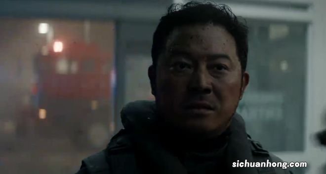 《流浪地球2》被人民日报点评,言辞犀利,字字说到观众的心坎里