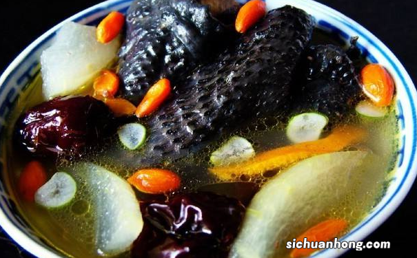 乌鸡汤要怎么炖才好喝呢?哪些人不宜喝乌鸡汤?