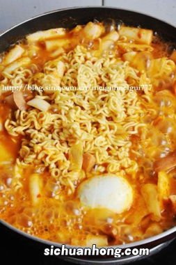 泡面炒年糕怎么做好吃