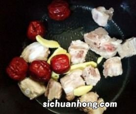 河豚干煲汤要泡多久