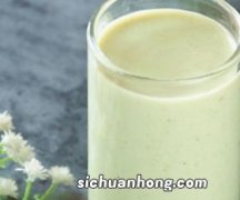 牛油果加香蕉加牛奶怎么做