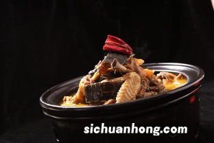 月子炖鸡汤放什么材料