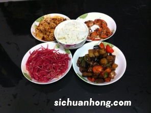 吃糯米饭配什么菜好