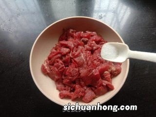 牛肉炒大葱辣椒怎么做好吃吗