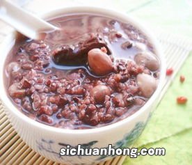 早餐黑米粥配什么