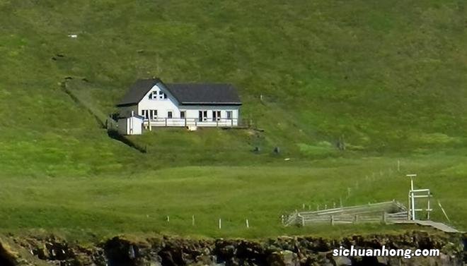 一座“神秘”海岛,三百年无人居住,却被一间房屋霸占!