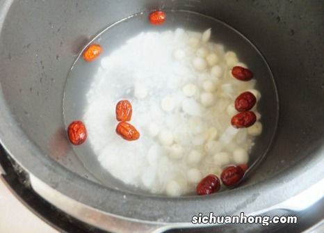 百合煮粥前浸泡多久