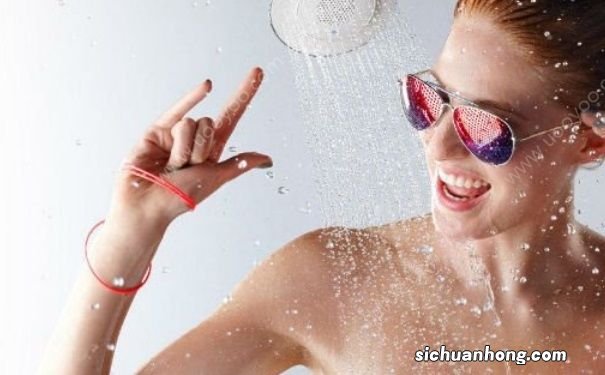 夏天天天洗澡好不好?天天洗澡对皮肤有害吗?