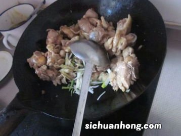 什么酱炖鸡好吃吗