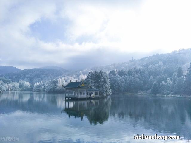 全国各地雾凇大赏！琼花玉树一相逢，便惊起“哇”声一片