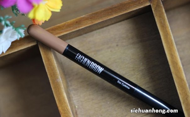 美宝莲双头眉笔好用吗？美宝莲双头眉笔怎么样？
