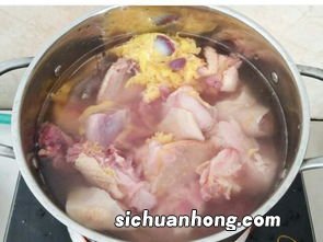 老母鸡炖蛇有什么功效