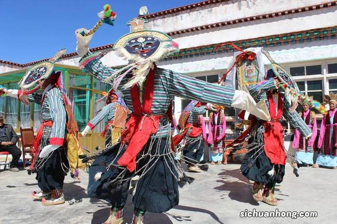 巴塘,这个藏在甘孜州西部的小城,究竟还有多少惊喜