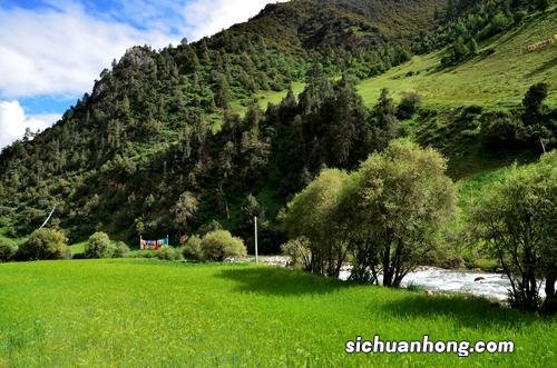 巴塘,这个藏在甘孜州西部的小城,究竟还有多少惊喜