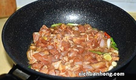 香菇滑鸡蒸多久