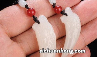 佩戴狼牙有什么讲究与禁忌 佩戴狼牙的讲究