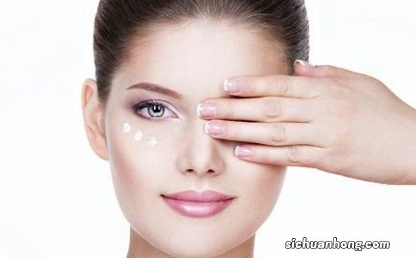 该怎样正确使用眼霜？22岁女性用什么牌子眼霜好？