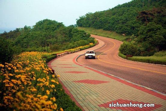 比肩厦门，山东青岛这条路去过一次就令人魂牵梦绕