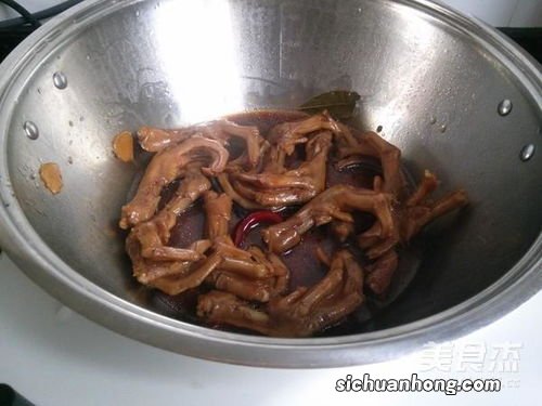 卤鸭爪要煮多久时间