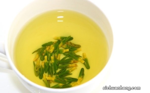 莲子心泡水有什么功效?莲子心怎么泡水?