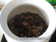 榛蘑泡多久后炖鸡肉