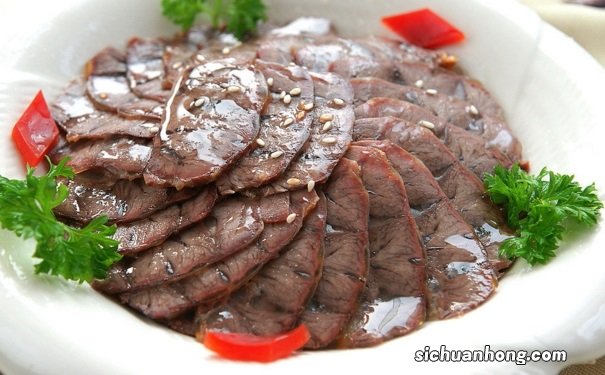 哪些家常菜吃法对健康不利?哪些蔬菜是不能食用的?