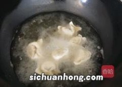 馄饨汤都放什么青菜