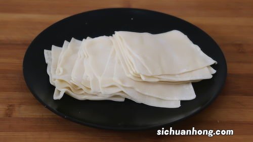 馄饨皮用什么面粉做