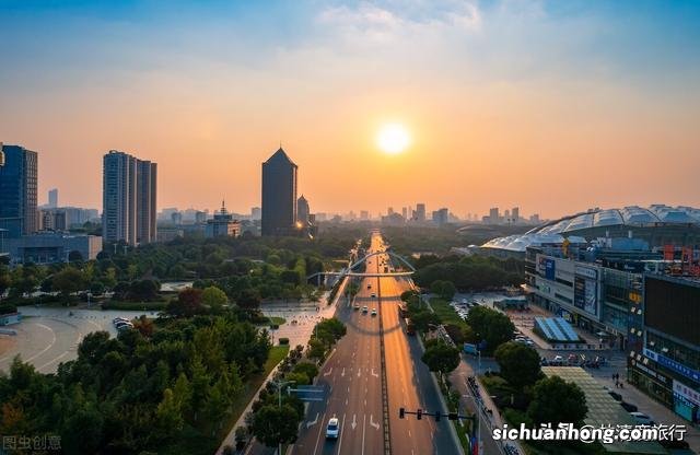云南宜居城市的天花板，三湖交界，气候全年舒适，名字很好听