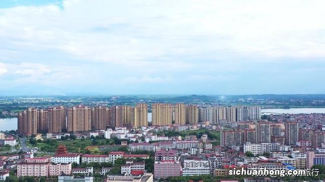 云南宜居城市的天花板，三湖交界，气候全年舒适，名字很好听