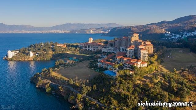 云南宜居城市的天花板，三湖交界，气候全年舒适，名字很好听