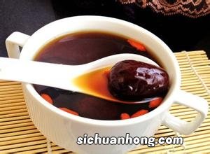 红糖泡姜茶治什么